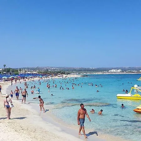 Pallinio Court 402 Fig Tree Bay- Beach, Iasonos Str 7a Апартаменти *