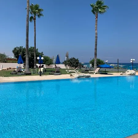 Pallinio Court 402 Fig Tree Bay- Beach, Iasonos Str 7a Apartment *